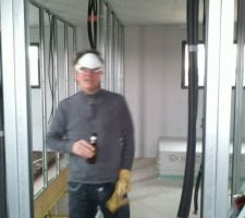 Pose des rails et montant sur plancher bois, facile ...