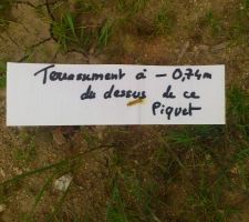 Piquets pour d&eacute;capage terre v&eacute;g&eacute;tale.