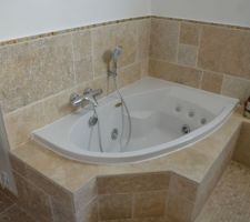 Salle de bain / détail baignoire