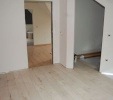 Parquet stratifi&eacute; de notre chambre