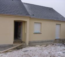 Avec le puisard collé au pavillon