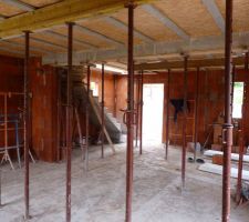 Le rez de chaussée dalle de l'étage coulée