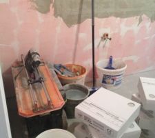 Pr&eacute;paration salle de bains parentale