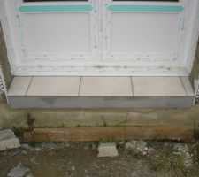 Carrelage partie ext&eacute;rieure : porte-fen&ecirc;tre arri&egrave;re
