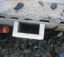 Détail sur une des cours anglaises...
6 en tout pour l'aération du VS