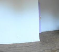 Panorama (un peu déformé) de la pièce principale, au fond salle d'eau/wc