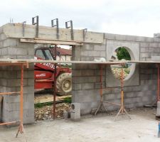 Linteau en cours porte d'entr&eacute;e