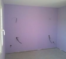 Notre chambre cot&eacute; lit