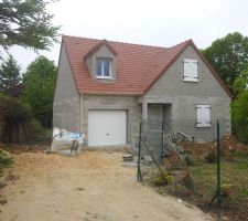 Maison avec la cave d&eacute;broussaill&eacute;e