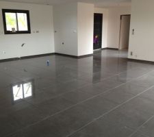 Pose du carrelage termin&eacute;