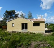 Enduit en cours de s&eacute;chage sur la fa&ccedil;ade sud