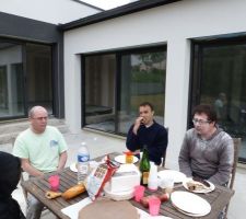 WE pon&ccedil;age : Galette Saucisse en terrasse