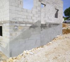 Sika remont" jusqu au niveau de la porte