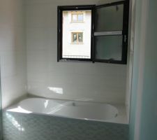 Salle de bain du haut.