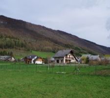 Voici une vue  par l'arri&egrave;re de notre terrain