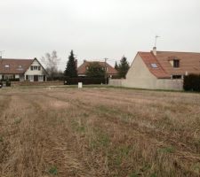 Le terrain, vu du fond.