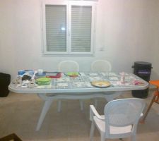 Notre carrelage de salon et nous vivons genre camping!