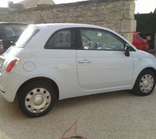 Mon cadeau de féte des méres.
j adore ma nouvelle voiture.