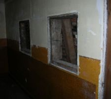 Couloir avec ouvertures qui seront fermées