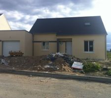 Belle surprise ce soir car la maison est enduite !