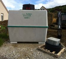 Livraison de la cuve de récupération d'eau de pluie (5000L)