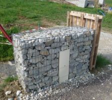 Borne électrique installée par le lotisseur pour chaque lot