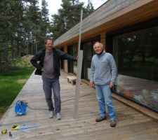 La d&eacute;coupe du gabarit qui servira &agrave; la fois de galandage et de t&ecirc;te de lit.