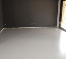 R&eacute;sine epoxy au sol