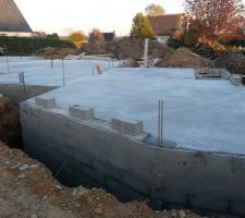 Fin de la dalle sur le vide sanitaire: 1 semaine...