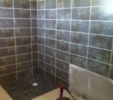 Faience  fond de douche sdb 1