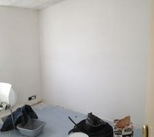 Enfin la 1ère chambre de fini ! Bientôt la peinture