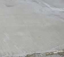 Quelques fissures, espérons qu'elles ne soient que superficielles...