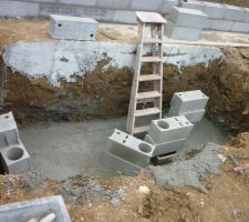 Début du montage des moellons