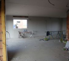 Trés bon travail - Vite et Propre et une trés bonne coordination du platrier , électricien et chauffagiste .