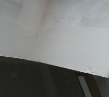Exemple de finition bande de plâtre placo.