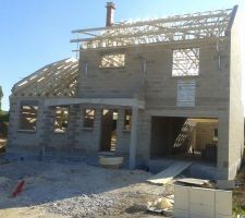 Travaux de charpente bien avancées