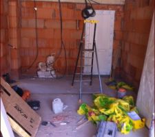 Garage vue sur cellier