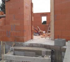 Elévation murs Briques, placement tunnel volant roulant