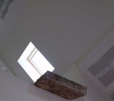 Un petit bout du plafond enduit