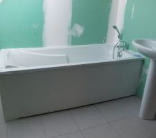 La fameuse baignoire que j'étais si pressée de voir !