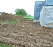 Debut amenagement terrain arriere