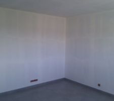 Sous couche de la chambre 3 terminée