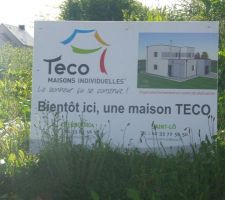 G&eacute;nial un joli panneau sur notre terrain...