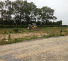 La pelleteuse est pr&ecirc;te &agrave; creuser!!!
cool!!!!