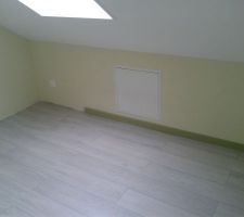 Le bureau est presque terminée, reste les plinthes.