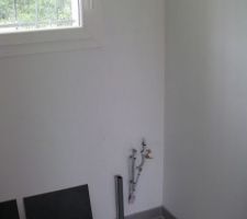 12 juin : pose faïence dans cellier