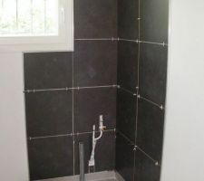 12 juin : pose faïence dans cellier