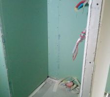 Salle de bain chambre 4