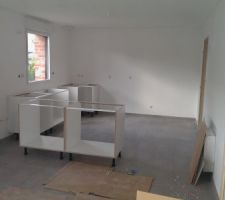 D&eacute;but de l'installation de la cuisine