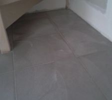 D&eacute;coupe sous escalier